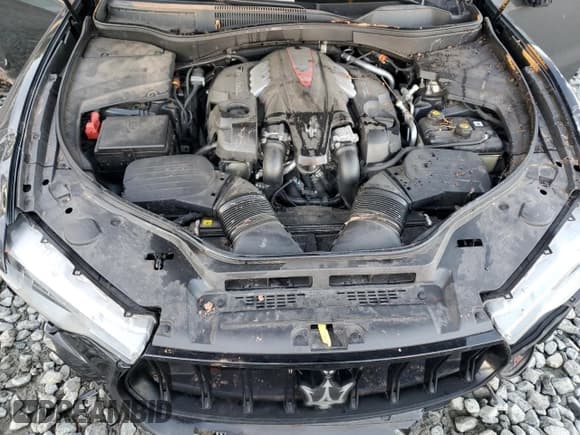 ✅ 2022 Maserati Levante Modena S • VIN: ZN661ZUM5NX396321 • Lot: 87076404. Wystawiony na Copart z przebiegiem 38 546 mil. Bezpłatny archiwum sprzedaży aukcyjnych z USA i szczegółowy raport historii pojazdu na DreamBid. Zdjęcie 13.