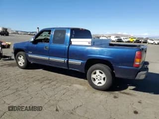✅ 2001 Chevrolet Silverado 1500 LS • VIN: 1GCEK19T21E284304 • Лот: 74469114. Опубликован ранее на Copart с пробегом 305 241 миль. Бесплатный доступ к архиву аукционных продаж из США и подробный отчёт об истории автомобиля на DreamBid. Изображение 2.