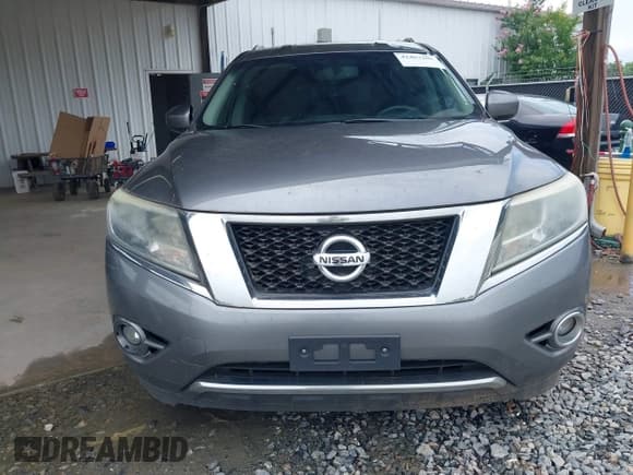 ✅ 2015 Nissan Pathfinder S • VIN: 5N1AR2MN8FC719737 • Lot: 42467205. Listed on IAAI with 195,894 mi. Free auction sales archive from the USA and detailed vehicle history report at DreamBid. Image 12.