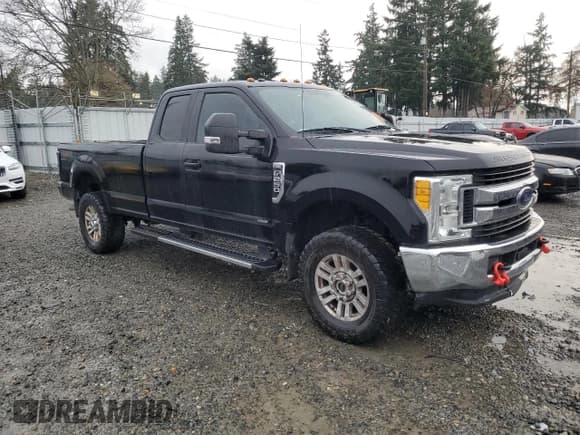 ✅ 2017 Ford F-250 XL • VIN: 1FT7X2B68HEB41386 • Lot: 92720095. Wystawiony na Copart z przebiegiem 90 950 mil. Bezpłatny archiwum sprzedaży aukcyjnych z USA i szczegółowy raport historii pojazdu na DreamBid. Zdjęcie 4.
