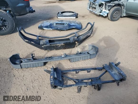 ✅ 2019 Chevrolet Silverado 2500HD LTZ • VIN: 1GC1KTEY8KF191665 • Lot: 86160505. Wystawiony na Copart z przebiegiem 90 612 mil. Bezpłatny archiwum sprzedaży aukcyjnych z USA i szczegółowy raport historii pojazdu na DreamBid. Zdjęcie 12.