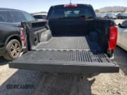 ✅ 2018 Chevrolet Colorado 2WD LT • VIN: 1GCGSCEN6J1283398 • Лот: 68688184. Опубликован ранее на Copart с пробегом 87 665 миль. Бесплатный доступ к архиву аукционных продаж из США и подробный отчёт об истории автомобиля на DreamBid. Изображение 6.