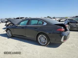 ✅ 2024 BMW 5 Series 540i xDrive • VIN: WBA63FJ06RCR29413 • Лот: 74137104. Опубликован ранее на Copart с пробегом Не указан. Бесплатный доступ к архиву аукционных продаж из США и подробный отчёт об истории автомобиля на DreamBid. Изображение 2.