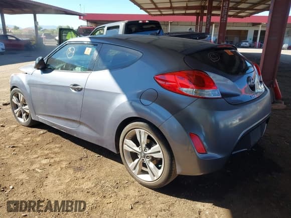 ✅ 2017 Hyundai Veloster Value Edition • VIN: KMHTC6AD9HU313914 • Лот: 43631209. Опубликован ранее на IAAI с пробегом Не указан. Бесплатный доступ к архиву аукционных продаж из США и подробный отчёт об истории автомобиля на DreamBid. Изображение 3.