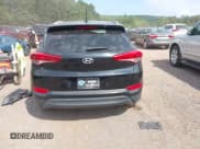 ✅ 2017 Hyundai Tucson SE • VIN: KM8J33A44HU528798 • Лот: 40413713. Опубликован ранее на IAAI с пробегом 97 011 миль. Бесплатный доступ к архиву аукционных продаж из США и подробный отчёт об истории автомобиля на DreamBid. Изображение 15.