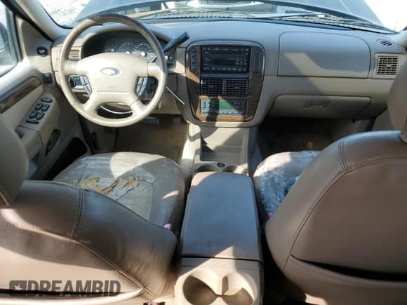 ✅ 2005 Ford Explorer Eddie Bauer • VIN: 1FMZU64WX5UA75605 • Lot: 47082575. Wystawiony na Copart z przebiegiem Nie podano. Bezpłatny archiwum sprzedaży aukcyjnych z USA i szczegółowy raport historii pojazdu na DreamBid. Zdjęcie 8.