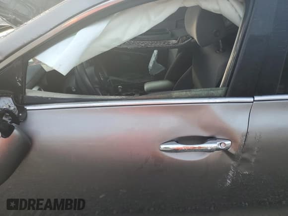 ✅ 2018 Kia Sorento L • VIN: 5XYPG4A31JG406536 • Лот: 85584765. Опубликован ранее на Copart с пробегом Не указан. Бесплатный доступ к архиву аукционных продаж из США и подробный отчёт об истории автомобиля на DreamBid. Изображение 7.