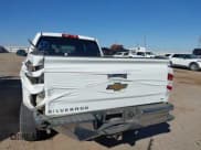 ✅ 2019 Chevrolet Silverado 1500 LT • VIN: 2GCRCPEC5K1140028 • Lot: 43470400. Wystawiony na IAAI z przebiegiem 105 887 mil. Bezpłatny archiwum sprzedaży aukcyjnych z USA i szczegółowy raport historii pojazdu na DreamBid. Zdjęcie 6.