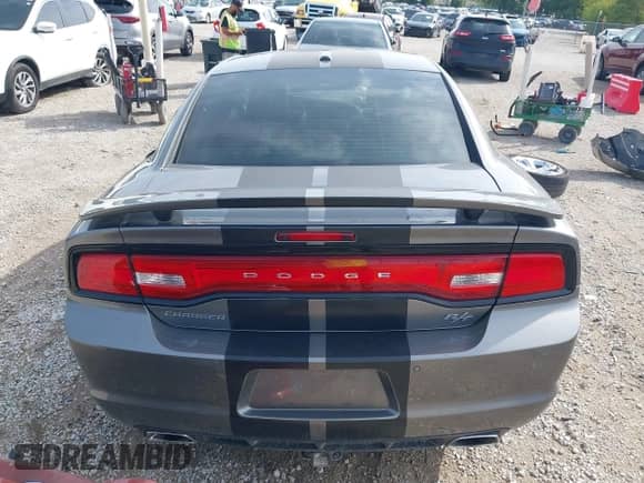 2012 Dodge Charger RT Plus z VIN 2C3CDXCT7CH225584, wystawiony jako IAAI lot #43276852 z przebiegiem 193 535 mil mil oraz . Historia ofert i sprzedaży dostępna na DreamBid. Obrazek 17.