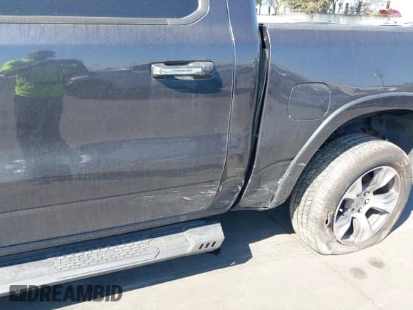 2020 Ram 1500 Laramie с VIN 1C6RREJT3LN193309, выставлен на аукционе IAAI как лот 41511628 с пробегом 67 978 миль миль и . История ставок и продаж доступна на DreamBid. Изображение 6.