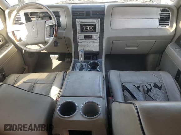 ✅ 2007 Lincoln Navigator • VIN: 5LMFU28567LJ10966 • Lot: 51797625. Listed on Copart with 208,956 mi. Free auction sales archive from the USA and detailed vehicle history report at DreamBid. Image 8.