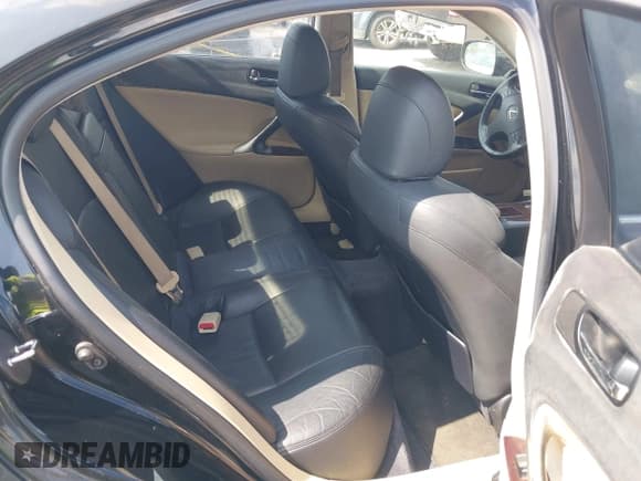 ✅ 2006 Lexus IS 350 • VIN: JTHBE262865006850 • Лот: 42933819. Опубликован ранее на IAAI с пробегом 171 265 миль. Бесплатный доступ к архиву аукционных продаж из США и подробный отчёт об истории автомобиля на DreamBid. Изображение 8.