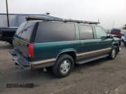 ✅ 1996 GMC Suburban • VIN: 3GKFK16R7TG515789 • Lot: 86544995. Listed on Copart with 142,180 mi. Free auction sales archive from the USA and detailed vehicle history report at DreamBid. Image 3.
