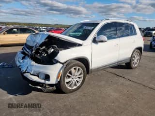 ✅ 2013 Volkswagen Tiguan S • VIN: WVGAV7AX9DW544991 • Lot: 82783715. Listed on Copart with 153,870 mi. Free auction sales archive from the USA and detailed vehicle history report at DreamBid. Image 1.