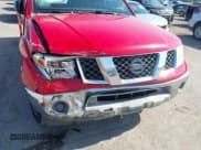 ✅ 2005 Nissan Frontier SE • VIN: 1N6AD06U05C400310 • Lot: 43004837. Wystawiony na IAAI z przebiegiem 234 676 mil. Bezpłatny archiwum sprzedaży aukcyjnych z USA i szczegółowy raport historii pojazdu na DreamBid. Zdjęcie 6.