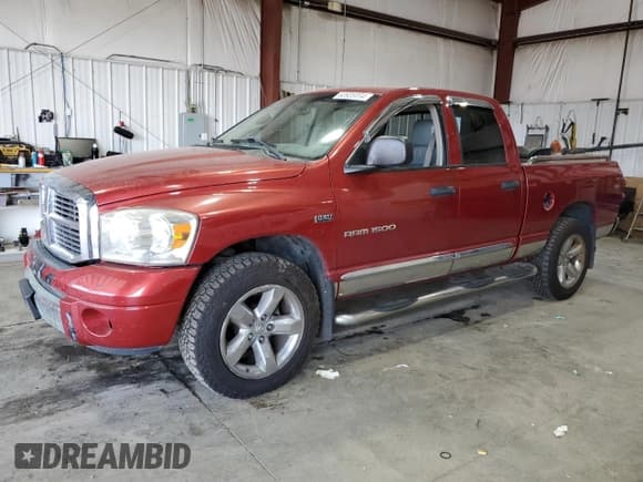 ✅ 2007 Dodge 1500 SLT • VIN: 1D7HU182X7S101845 • Лот: 63928054. Опубликован ранее на Copart с пробегом 152 099 миль. Бесплатный доступ к архиву аукционных продаж из США и подробный отчёт об истории автомобиля на DreamBid. Изображение 1.