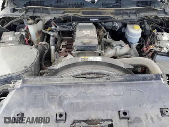 ✅ 2018 Ram 2500 Laramie • VIN: 3C6UR5FL6JG365292 • Lot: 62952235. Wystawiony na Copart z przebiegiem 141 176 mil. Bezpłatny archiwum sprzedaży aukcyjnych z USA i szczegółowy raport historii pojazdu na DreamBid. Zdjęcie 11.