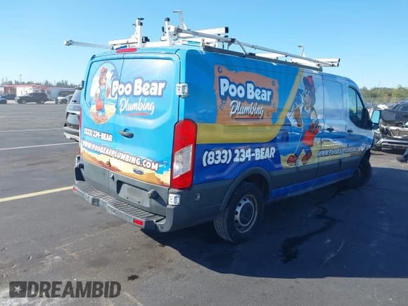 ✅ 2017 Ford Transit • VIN: 1FTBW2ZG9HKA50480 • Lot: 43721015. Wystawiony na IAAI z przebiegiem 171 249 mil. Bezpłatny archiwum sprzedaży aukcyjnych z USA i szczegółowy raport historii pojazdu na DreamBid. Zdjęcie 4.