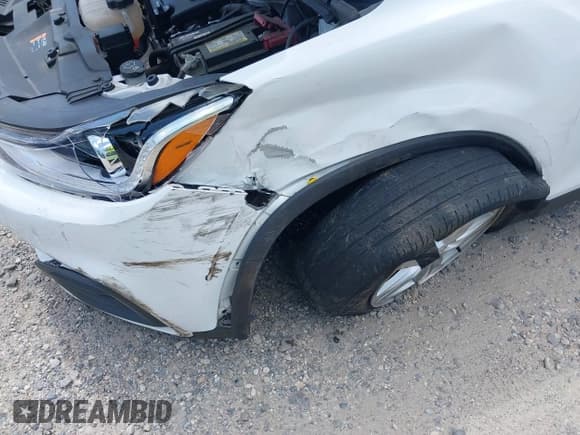 ✅ 2020 Chevrolet Trax LT • VIN: KL7CJPSB0LB057547 • Lot: 42302289. Wystawiony na IAAI z przebiegiem 46 590 mil. Bezpłatny archiwum sprzedaży aukcyjnych z USA i szczegółowy raport historii pojazdu na DreamBid. Zdjęcie 6.