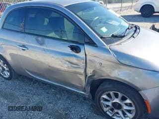 ✅ 2017 FIAT 500 Pop • VIN: 3C3CFFKR7HT553872 • Lot: 43421969. Wystawiony na IAAI z przebiegiem 56 125 mil. Bezpłatny archiwum sprzedaży aukcyjnych z USA i szczegółowy raport historii pojazdu na DreamBid. Zdjęcie 6.