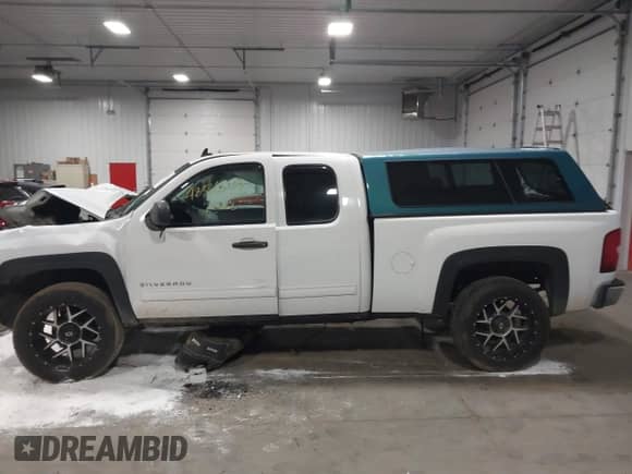 ✅ 2011 Chevrolet Silverado 1500 LS • VIN: 1GCRKREA5BZ382029 • Lot: 42336307. Wystawiony na IAAI z przebiegiem 157 883 mil mil. Skorzystaj z bezpłatnego archiwum sprzedaży aukcyjnych z USA i zobacz szczegółowy raport historii pojazdu na DreamBid. Zdjęcie 14.