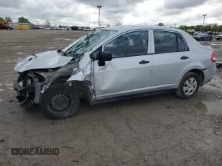 ✅ 2009 Nissan Versa 1.6 • VIN: 3N1CC11E59L495576 • Lot: 55583915. Listed on Copart with 115,928 mi. Free auction sales archive from the USA and detailed vehicle history report at DreamBid. Image 1.