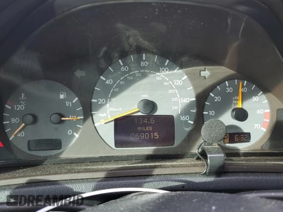 ✅ 2001 Mercedes-Benz CLK 320/430 • VIN: WDBLK70G21T079151 • Lot: 91594035. Wystawiony na Copart z przebiegiem 69 015 mil. Bezpłatny archiwum sprzedaży aukcyjnych z USA i szczegółowy raport historii pojazdu na DreamBid. Zdjęcie 9.