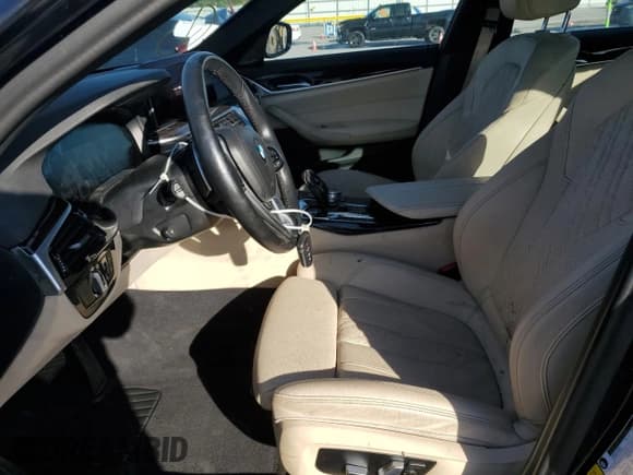 ✅ 2022 BMW 5 Series 530i xDrive • VIN: WBA13BJ00NWX75583 • Лот: 84745715. Опубликован ранее на Copart с пробегом 45 186 миль. Бесплатный доступ к архиву аукционных продаж из США и подробный отчёт об истории автомобиля на DreamBid. Изображение 7.