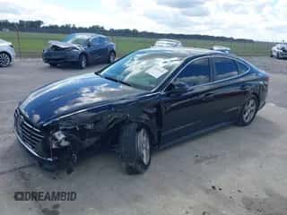 2022 Hyundai Sonata SE z VIN KMHL24JA5NA217594, wystawiony jako IAAI lot #42939716 z przebiegiem 94 444 mil mil oraz . Historia ofert i sprzedaży dostępna na DreamBid. Obrazek 2.