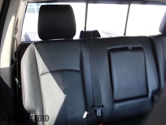 ✅ 2018 Ram 3500 Laramie • VIN: 3C63R3ML5JG164325 • Lot: 86876585. Wystawiony na Copart z przebiegiem 96 690 mil. Bezpłatny archiwum sprzedaży aukcyjnych z USA i szczegółowy raport historii pojazdu na DreamBid. Zdjęcie 6.