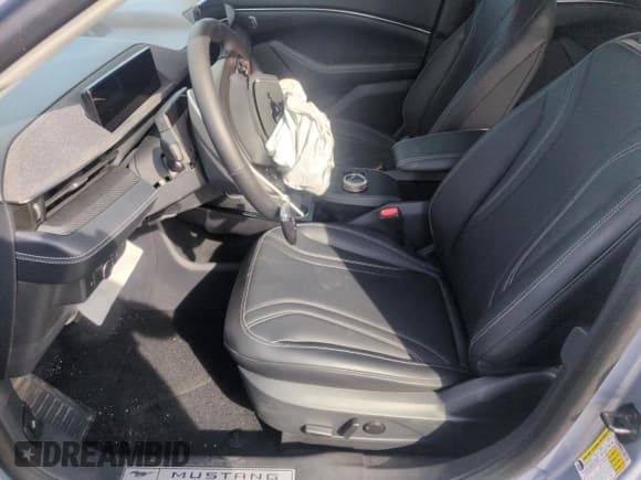 ✅ 2022 Ford Mustang Mach-E Premium • VIN: 3FMTK3SU9NMA43695 • Lot: 56775775. Listed on Copart with 14,777 mi. Free auction sales archive from the USA and detailed vehicle history report at DreamBid. Image 7.