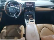 ✅ 2021 Toyota Avalon • VIN: 4T1MB1BB9MU001531 • Lot: 62592145. Wystawiony na Copart z przebiegiem 90 936 mil. Bezpłatny archiwum sprzedaży aukcyjnych z USA i szczegółowy raport historii pojazdu na DreamBid. Zdjęcie 8.