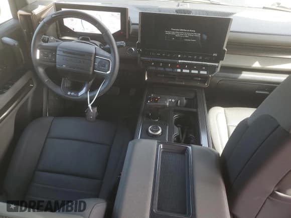 ✅ 2024 GMC Hummer EV 2X • VIN: 1GKB0NDE8RU106525 • Lot: 54308665. Listed on Copart with 4,762 mi. Free auction sales archive from the USA and detailed vehicle history report at DreamBid. Image 8.