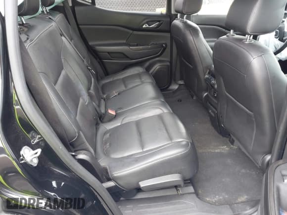 ✅ 2017 GMC Acadia SLT • VIN: 1GKKNMLA8HZ289386 • Lot: 43779642. Listed on IAAI with 101,248 mi. Free auction sales archive from the USA and detailed vehicle history report at DreamBid. Image 8.