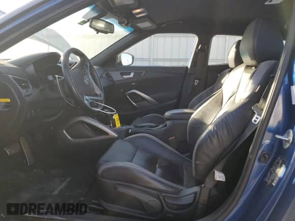 ✅ 2016 Hyundai Veloster Turbo • VIN: KMHTC6AE0GU288554 • Lot: 91095185. Listed on Copart with 120,560 mi miles. Access the free auction sales archive from the USA and view a detailed vehicle history report at DreamBid. Image 7.