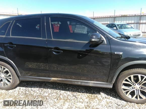 2018 Mitsubishi Outlander SE с VIN JA4AR3AWXJU013308, выставлен на аукционе IAAI как лот 42142171 с пробегом 85 848 миль миль и . История ставок и продаж доступна на DreamBid. Изображение 13.