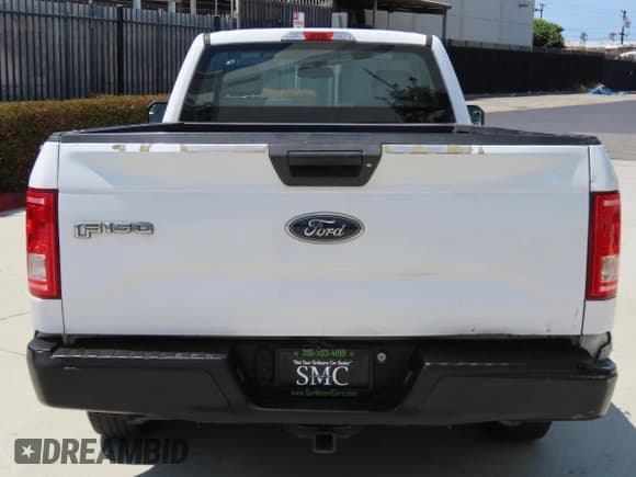 ✅ 2017 Ford F-150 XL • VIN: 1FTMF1C80HKC25364 • Lot: 86861365. Wystawiony na Copart z przebiegiem 195 384 mil. Bezpłatny archiwum sprzedaży aukcyjnych z USA i szczegółowy raport historii pojazdu na DreamBid. Zdjęcie 6.