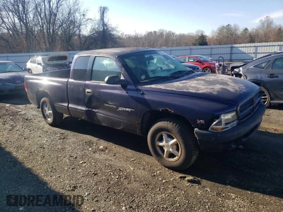 ✅ 1999 Dodge Dakota SLT • VIN: 1B7GL22X6XS292442 • Lot: 82855824. Wystawiony na Copart z przebiegiem 188 027 mil. Bezpłatny archiwum sprzedaży aukcyjnych z USA i szczegółowy raport historii pojazdu na DreamBid. Zdjęcie 4.