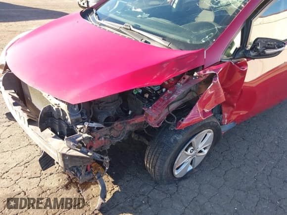 ✅ 2015 Kia Forte LX • VIN: KNAFX4A6XF5289428 • Lot: 43455077. Wystawiony na IAAI z przebiegiem 116 952 mil. Bezpłatny archiwum sprzedaży aukcyjnych z USA i szczegółowy raport historii pojazdu na DreamBid. Zdjęcie 6.