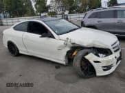 ✅ 2012 Mercedes-Benz C 250 • VIN: WDDGJ4HB2CF793396 • Lot: 81159835. Wystawiony na Copart z przebiegiem 112 406 mil. Bezpłatny archiwum sprzedaży aukcyjnych z USA i szczegółowy raport historii pojazdu na DreamBid. Zdjęcie 4.