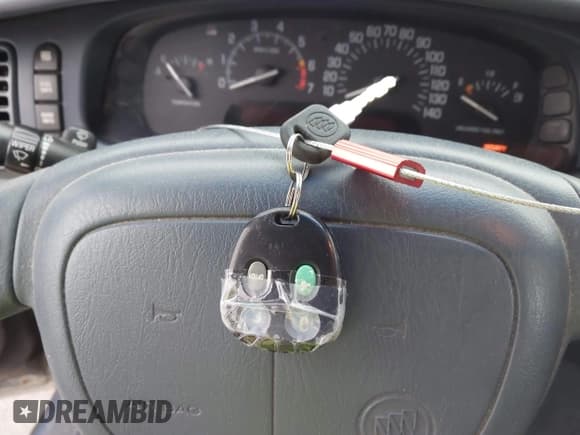 ✅ 1999 Buick Park Avenue • VIN: 1G4CW52K3X4641293 • Lot: 43538190. Wystawiony na IAAI z przebiegiem 82 231 mil. Bezpłatny archiwum sprzedaży aukcyjnych z USA i szczegółowy raport historii pojazdu na DreamBid. Zdjęcie 11.