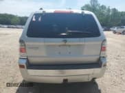 ✅ 2009 Mercury Mariner Premier • VIN: 4M2CU87G19KJ14006 • Lot: 63615445. Wystawiony na Copart z przebiegiem 216 941 mil. Bezpłatny archiwum sprzedaży aukcyjnych z USA i szczegółowy raport historii pojazdu na DreamBid. Zdjęcie 6.