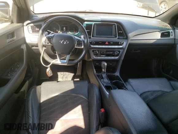 ✅ 2018 Hyundai Sonata Limited • VIN: 5NPE34AFXJH693106 • Lot: 48297943. Listed on Copart with 54,396 mi. Free auction sales archive from the USA and detailed vehicle history report at DreamBid. Image 8.