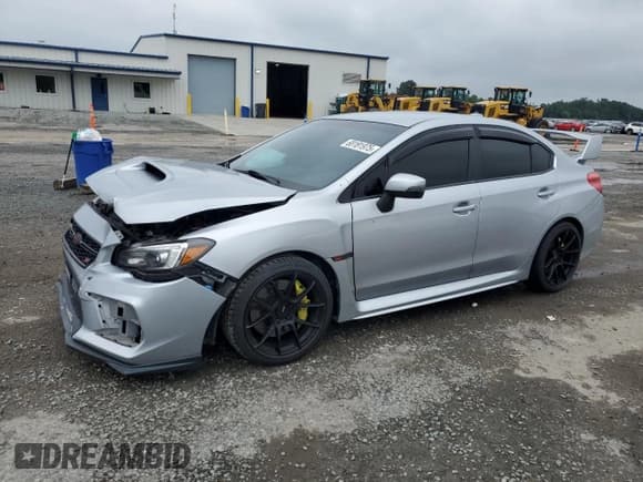 ✅ 2018 Subaru WRX STI • VIN: JF1VA2N65J9823280 • Lot: 68181975. Wystawiony na Copart z przebiegiem 132 557 mil. Bezpłatny archiwum sprzedaży aukcyjnych z USA i szczegółowy raport historii pojazdu na DreamBid. Zdjęcie 1.