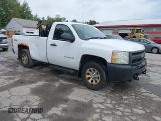 ✅ 2011 Chevrolet Silverado 1500 Work Truck • VIN: 1GCNKPEA1BZ285655 • Lot: 43072315. Listed on IAAI with 109,300 mi. Free auction sales archive from the USA and detailed vehicle history report at DreamBid. Image 1.