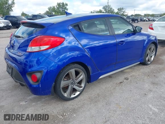 ✅ 2013 Hyundai Veloster Turbo • VIN: KMHTC6AE8DU176516 • Lot: 43166189. Wystawiony na IAAI z przebiegiem 69 989 mil. Bezpłatny archiwum sprzedaży aukcyjnych z USA i szczegółowy raport historii pojazdu na DreamBid. Zdjęcie 4.