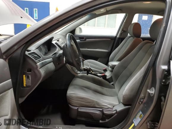 ✅ 2010 Hyundai Sonata GLS • VIN: 5NPET4AC9AH586361 • Лот: 86926964. Опубликован ранее на Copart с пробегом 135 720 миль. Бесплатный доступ к архиву аукционных продаж из США и подробный отчёт об истории автомобиля на DreamBid. Изображение 7.