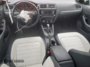 ✅ 2016 Volkswagen Jetta Sport • VIN: 3VWD17AJXGM418858 • Лот: 93844015. Опубликован ранее на Copart с пробегом 69 052 миль. Бесплатный доступ к архиву аукционных продаж из США и подробный отчёт об истории автомобиля на DreamBid. Изображение 8.