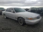 ✅ 1995 Mercury Grand Marquis LS • VIN: 2MELM75W8SX639611 • Lot: 73941544. Wystawiony na Copart z przebiegiem 58 149 mil. Bezpłatny archiwum sprzedaży aukcyjnych z USA i szczegółowy raport historii pojazdu na DreamBid. Zdjęcie 4.