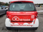 ✅ 2009 Smart fortwo Pure • VIN: WMEEJ31X39K235818 • Lot: 93437225. Wystawiony na Copart z przebiegiem 98 778 mil. Bezpłatny archiwum sprzedaży aukcyjnych z USA i szczegółowy raport historii pojazdu na DreamBid. Zdjęcie 6.